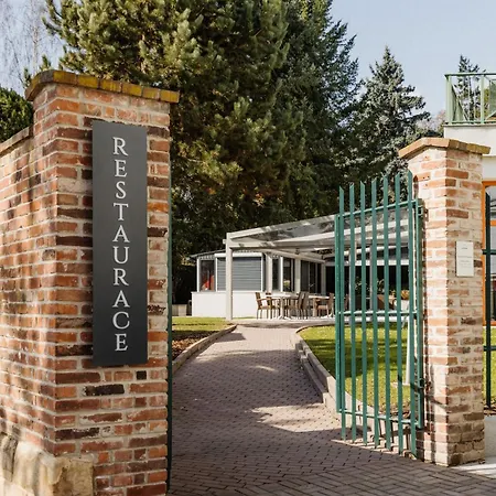 Hotel U Pramenu 4*
