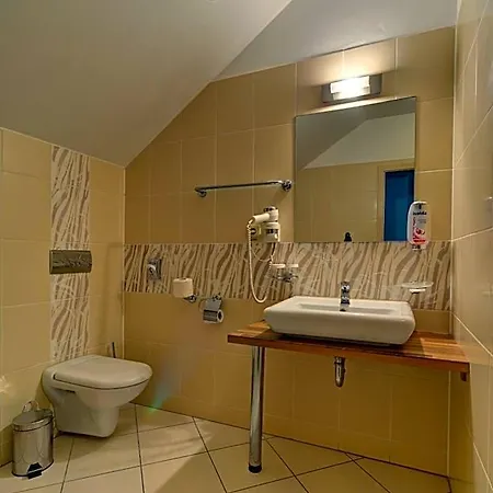 Hotell U Pramenu